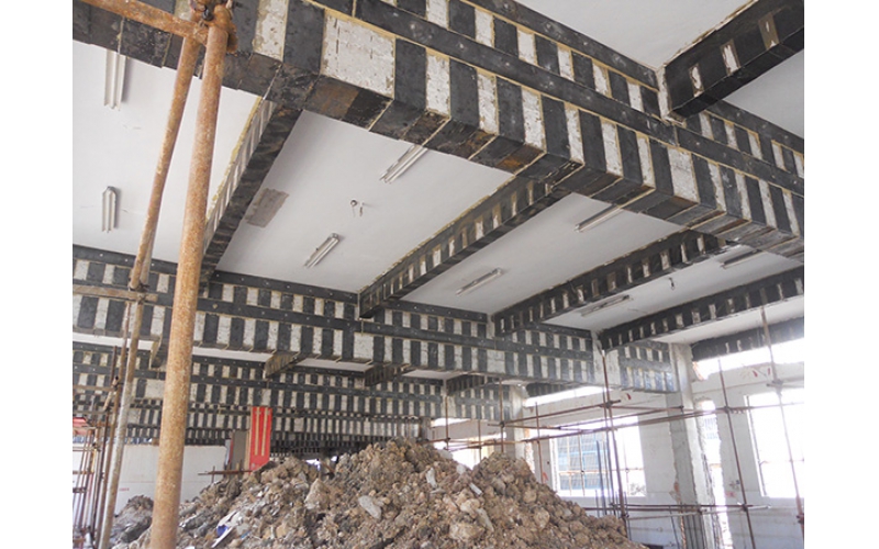 结构加固会遇到哪些主要的施工难点和需要注意的事项？